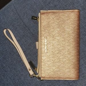 Michael Kors Jet Set Travel Double Zip Wristlet